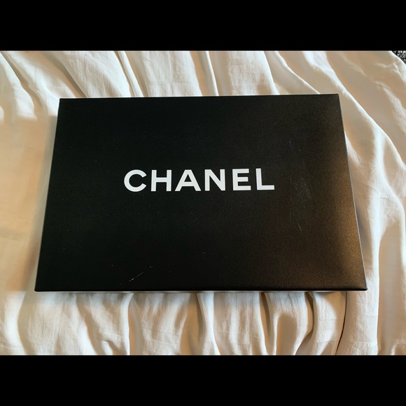 Chanel Tweed Bag - Picture 3 of 10